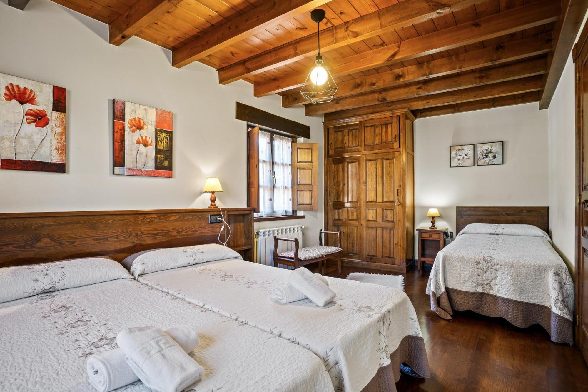 Casa Raquel Guest House เมสตัส เด กอน ภายนอก รูปภาพ